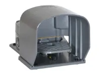 INTERRUPTEUR A PEDALE FERME AVED DISPOSITIF A ACCROCHAGE 1NO+1NF CORPS METAL